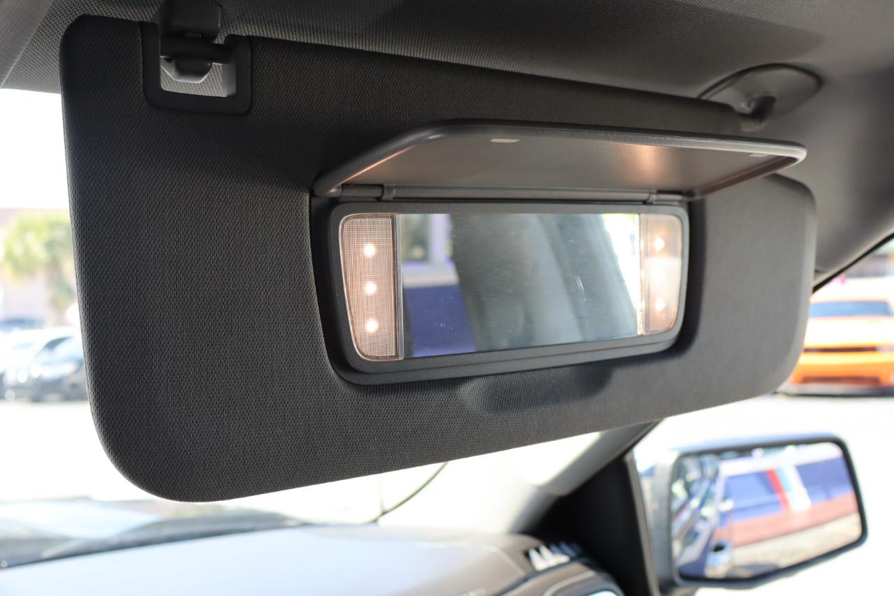 GMC Sierra 1500 4WD Crew Cab 147" Denali 2019