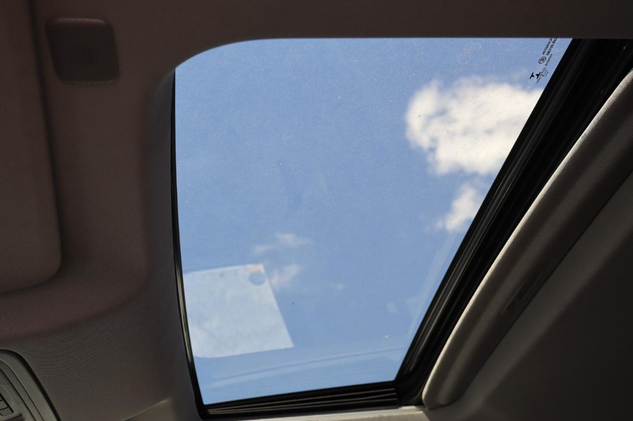 GMC Sierra 1500 4WD Crew Cab 147" Denali 2019