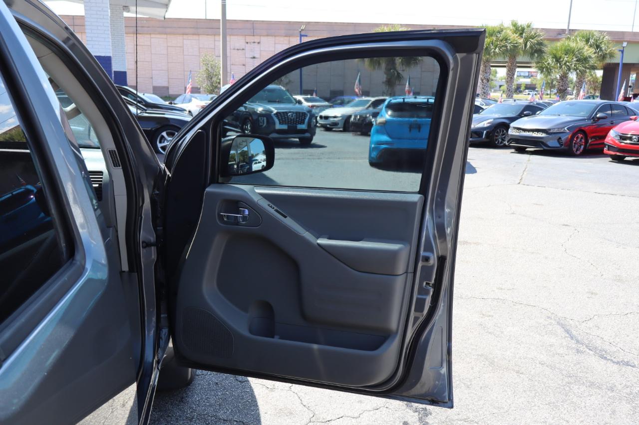 Nissan Frontier Crew Cab 4x2 SV Auto 2020