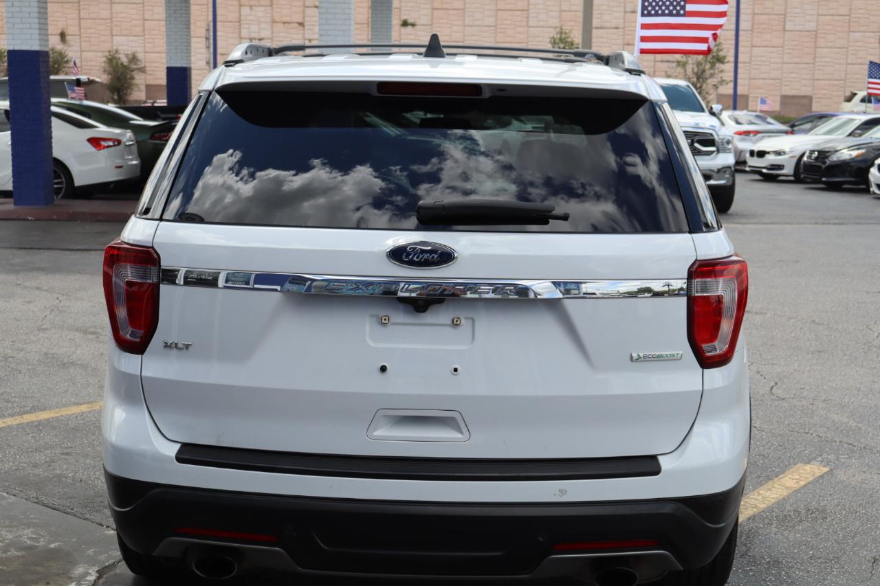 Ford Explorer XLT FWD 2019