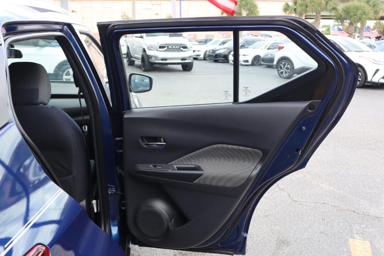 Nissan Kicks SV FWD 2019