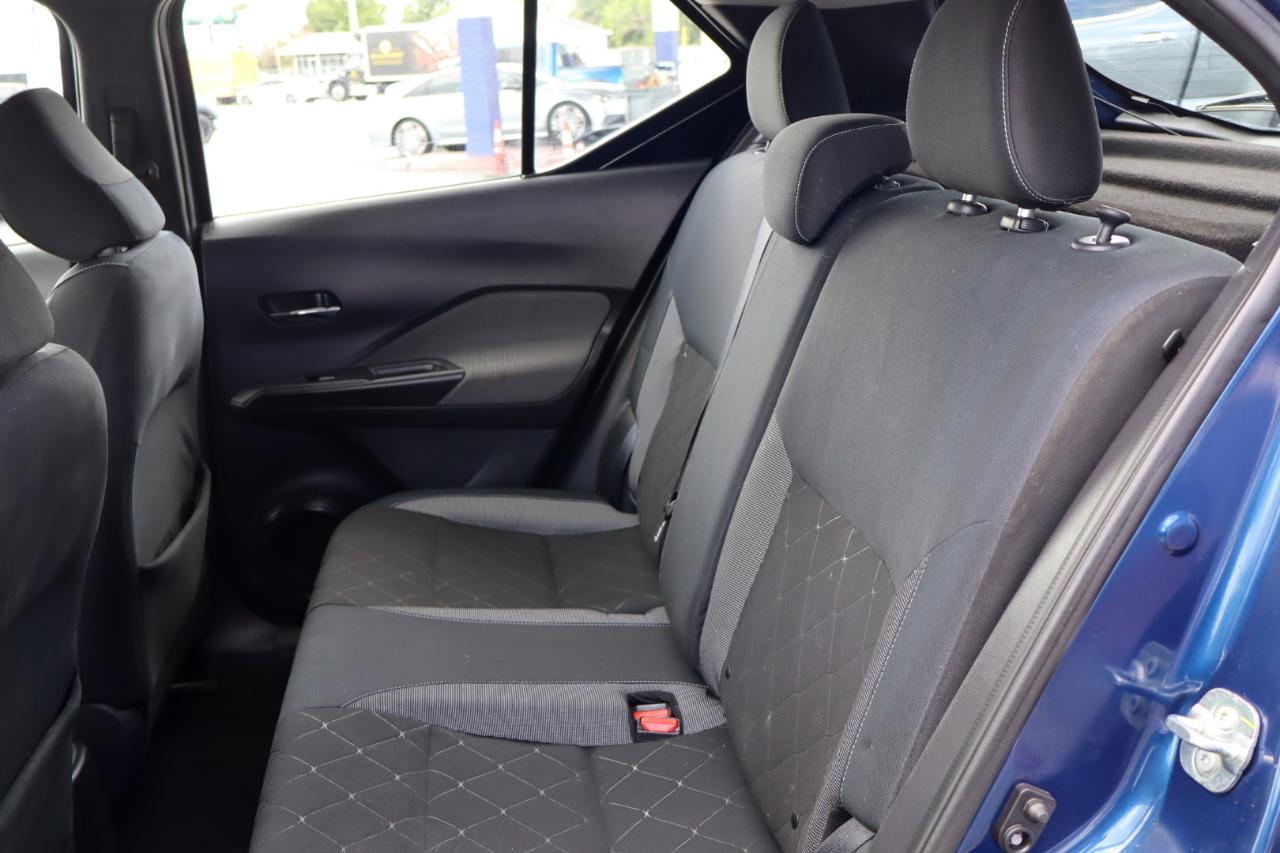 Nissan Kicks SV FWD 2019