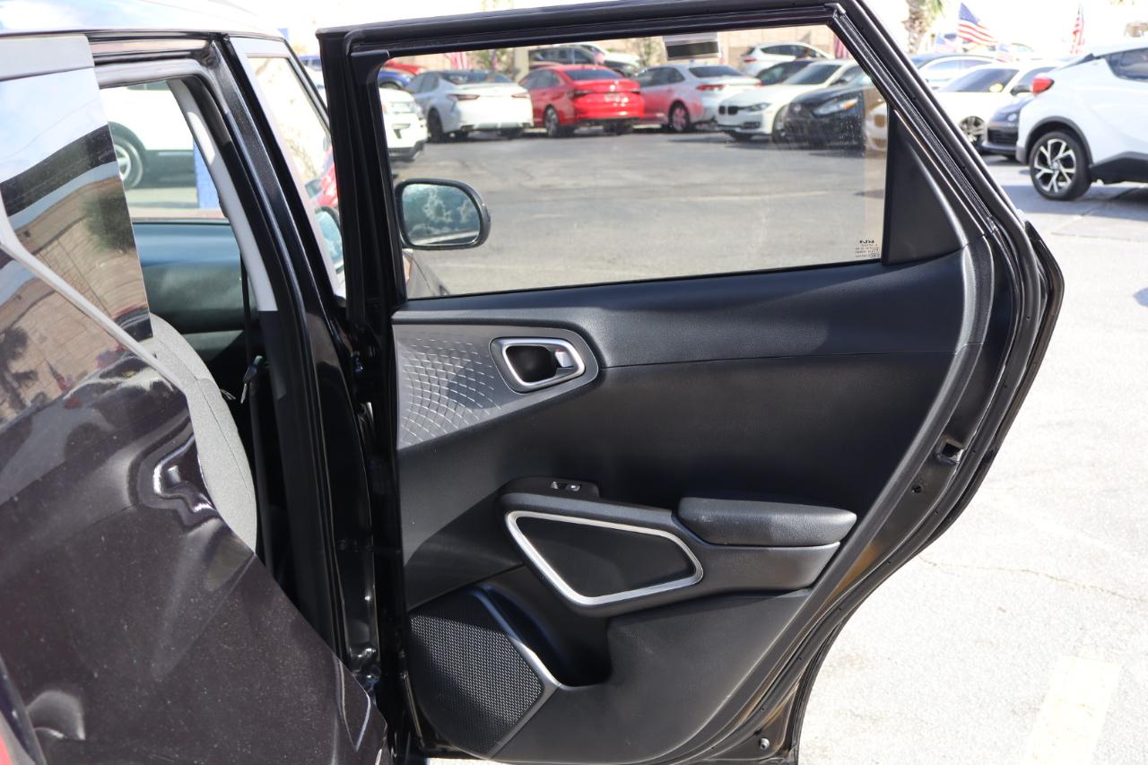 Kia Soul LX IVT 2023