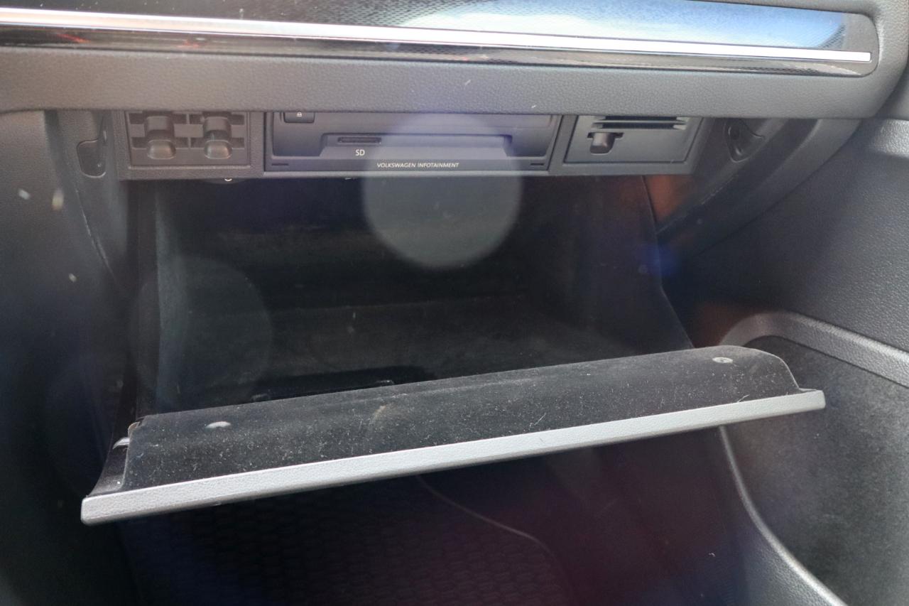 Volkswagen Golf GTI 4dr HB DSG Autobahn 2016