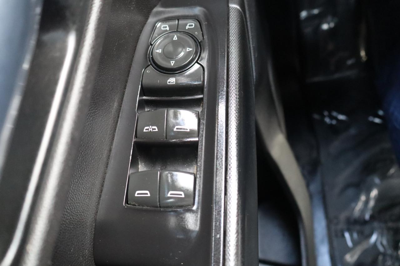 GMC Sierra 1500 4WD Crew Cab 157" 2020