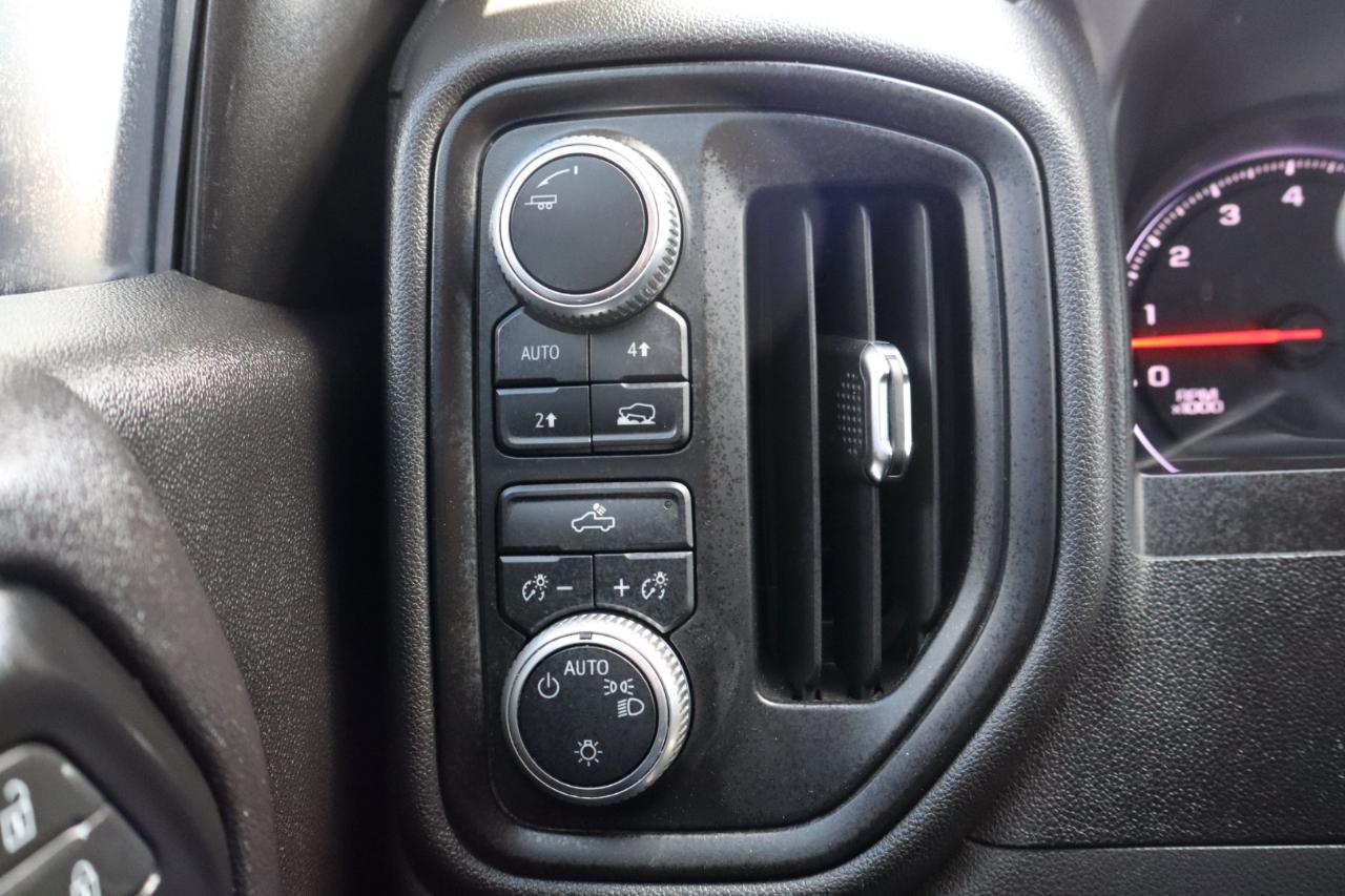 GMC Sierra 1500 4WD Crew Cab 157" 2020