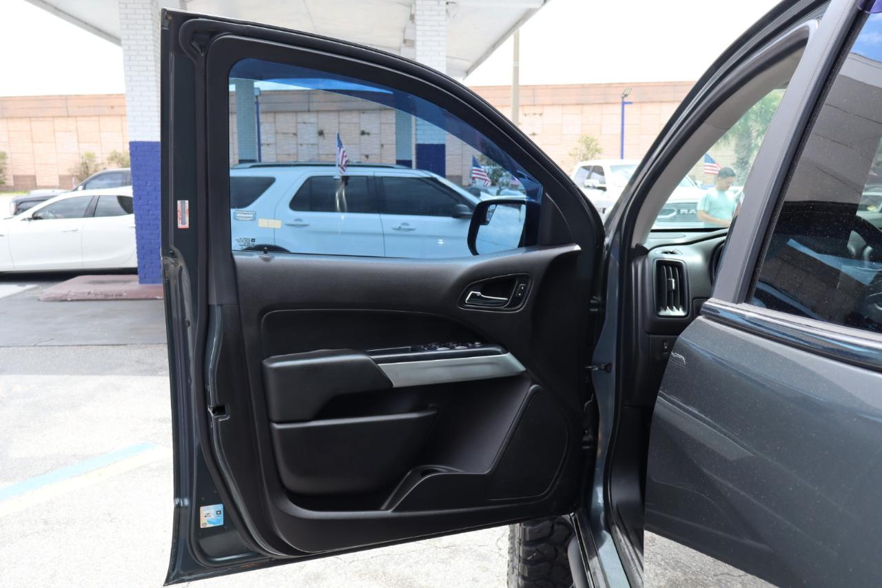 Chevrolet Colorado 4WD Crew Cab 140.5" LT 2017