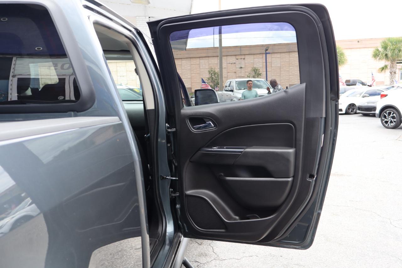 Chevrolet Colorado 4WD Crew Cab 140.5" LT 2017