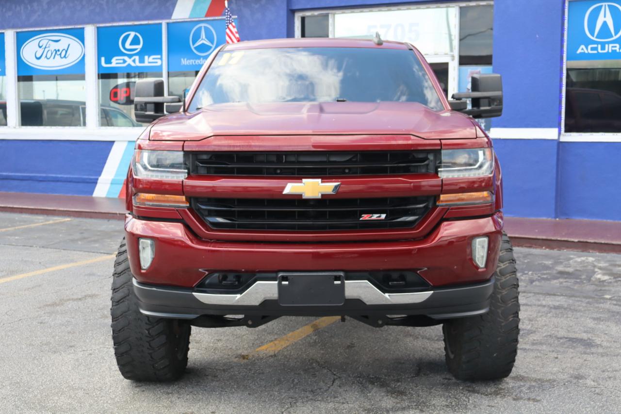 Chevrolet Silverado 1500 4WD Crew Cab 143.5" LT w/2LT 2017