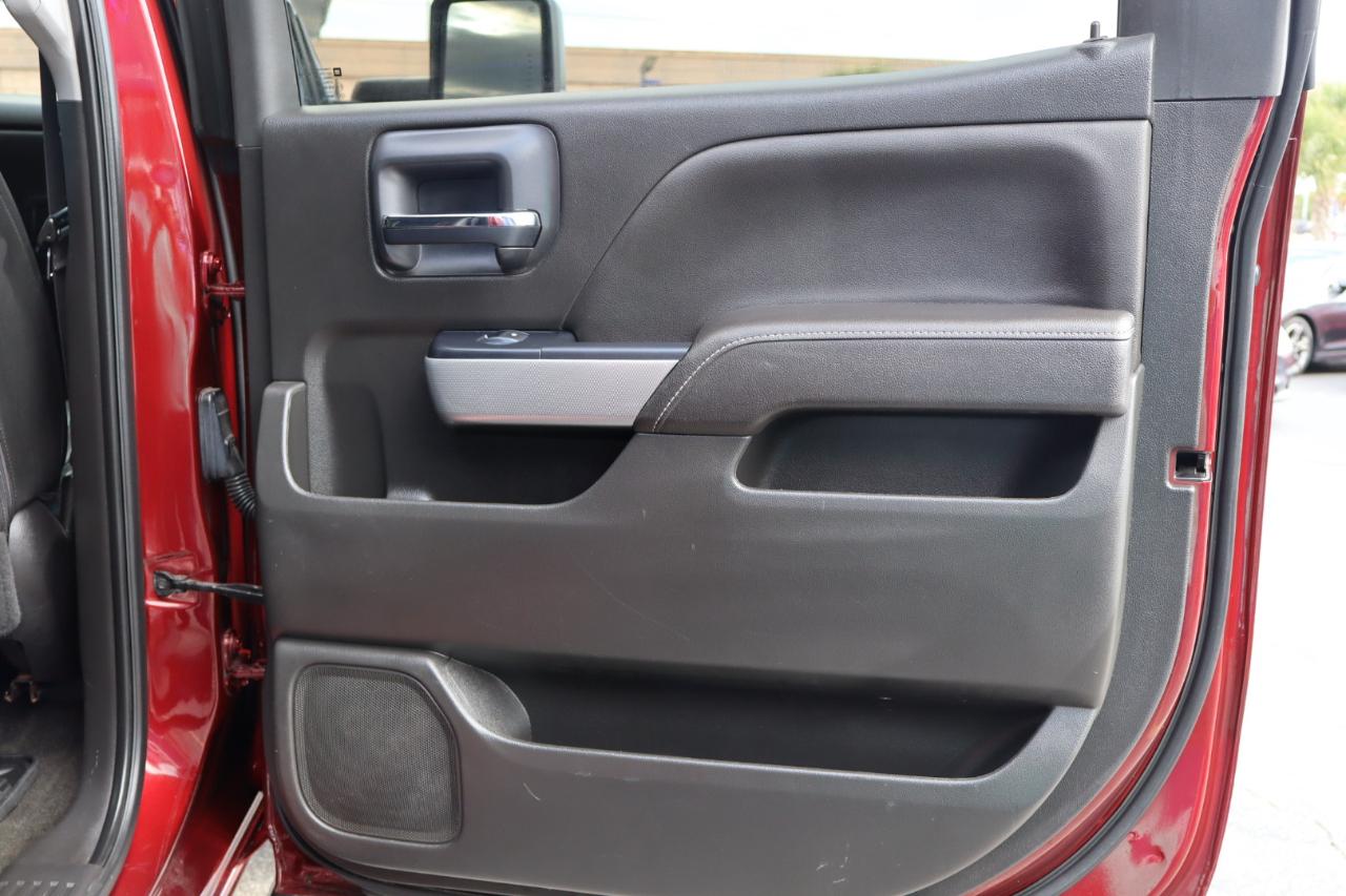 Chevrolet Silverado 1500 4WD Crew Cab 143.5" LT w/2LT 2017