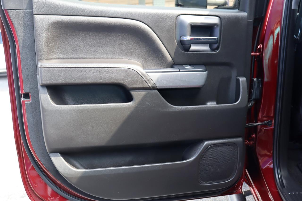 Chevrolet Silverado 1500 4WD Crew Cab 143.5" LT w/2LT 2017