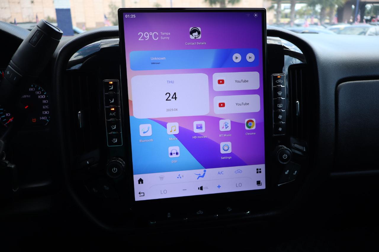 Chevrolet Silverado 1500 4WD Crew Cab 143.5" LT w/2LT 2017