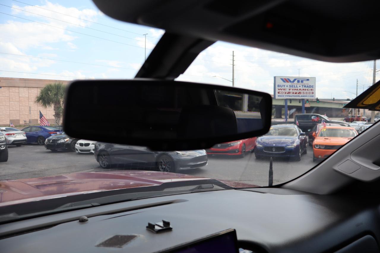 Chevrolet Silverado 1500 4WD Crew Cab 143.5" LT w/2LT 2017