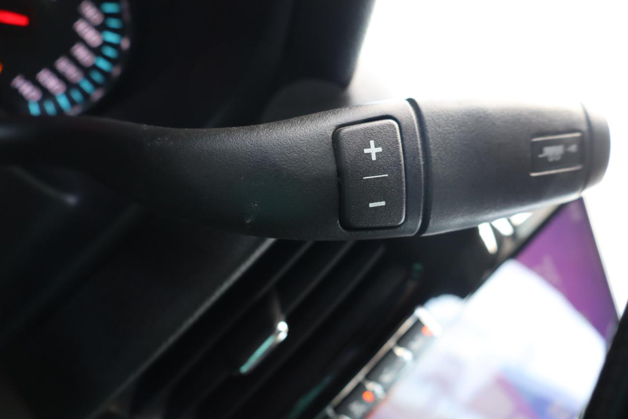 Chevrolet Silverado 1500 4WD Crew Cab 143.5" LT w/2LT 2017