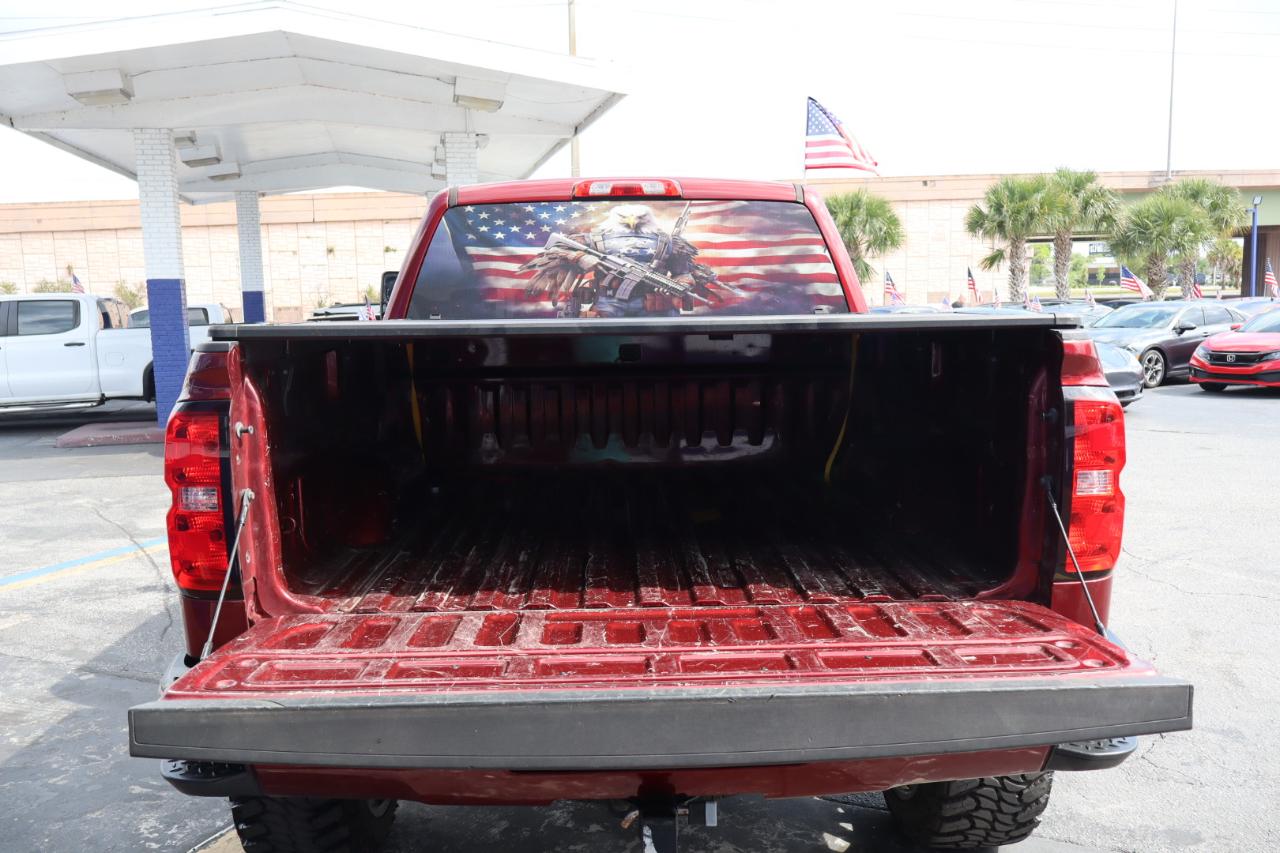 Chevrolet Silverado 1500 4WD Crew Cab 143.5" LT w/2LT 2017