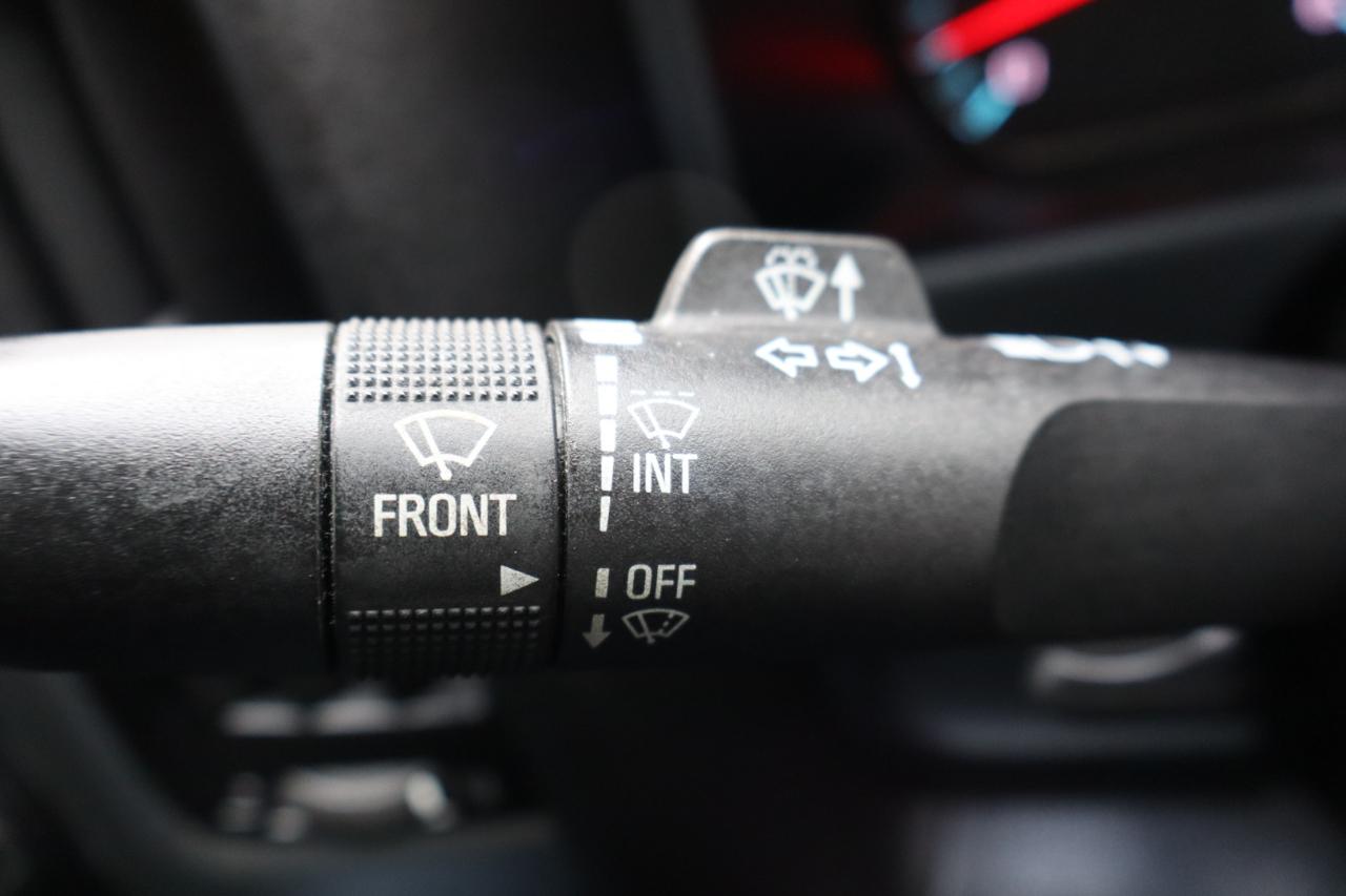 Chevrolet Silverado 1500 2WD Crew Cab 143.5" LT w/1LT 2018