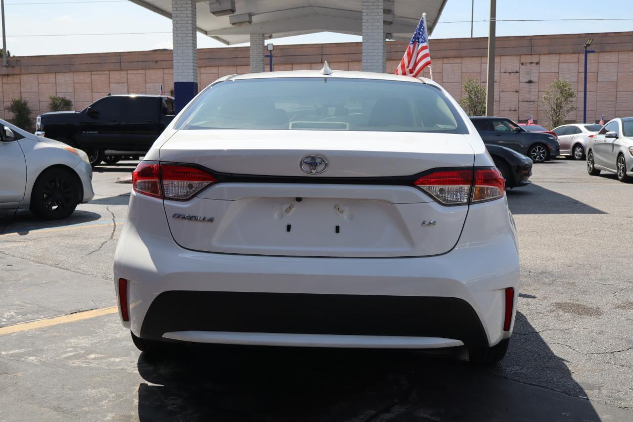 Toyota Corolla LE CVT (Natl) 2022