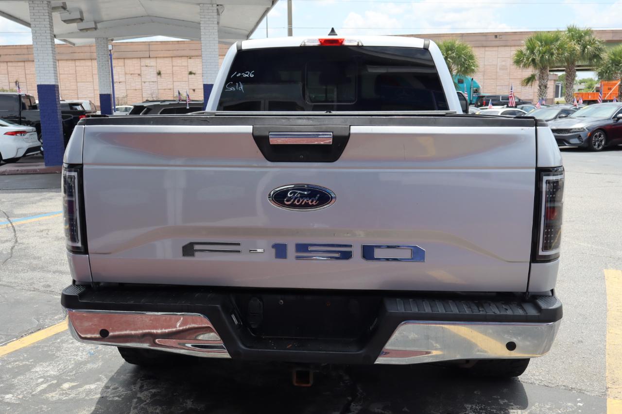 Ford F-150 4WD SuperCrew 150" Lariat 2016