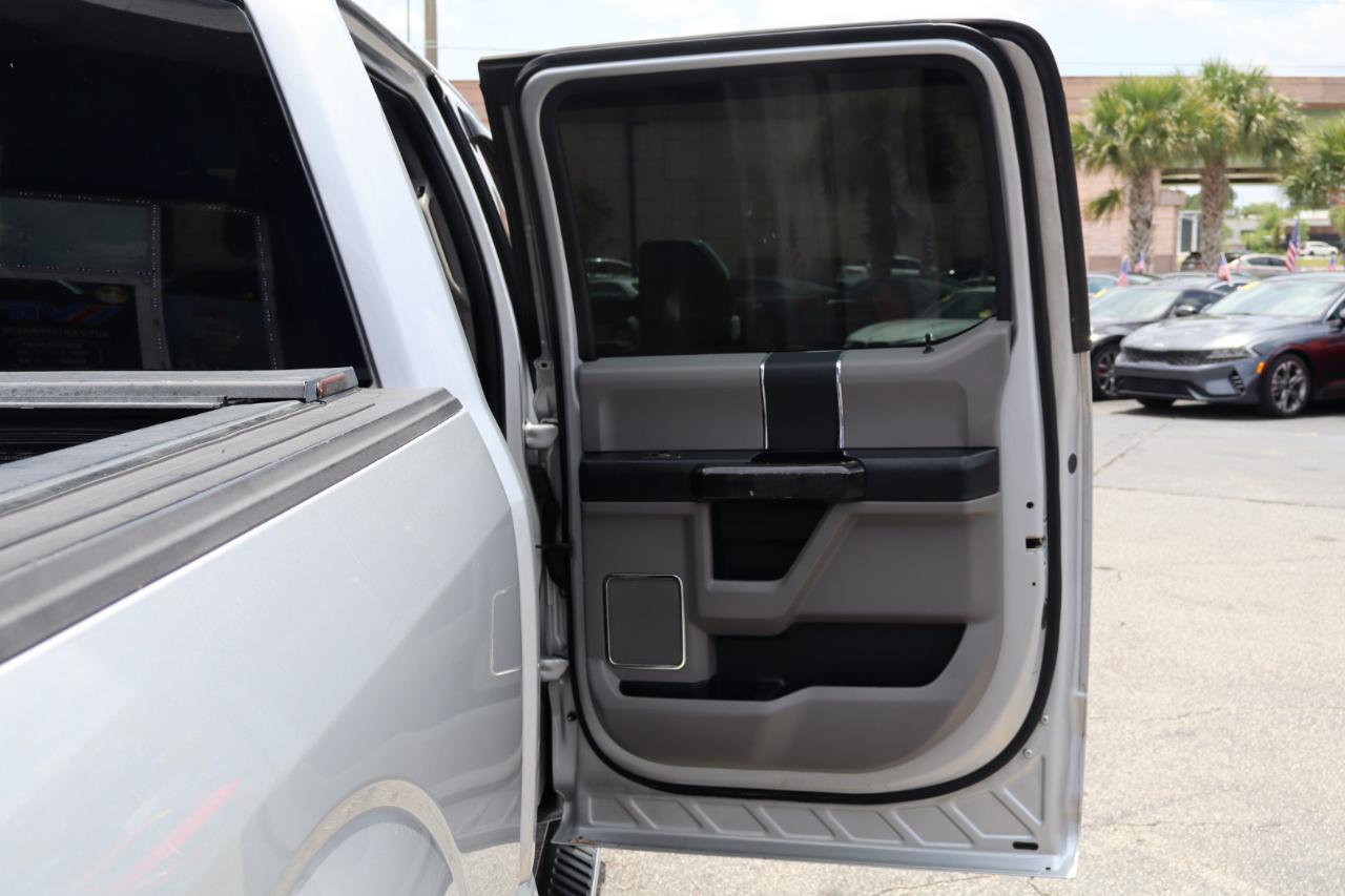 Ford F-150 4WD SuperCrew 150" Lariat 2016