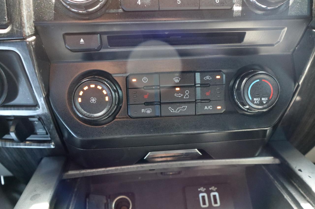 Ford F-150 4WD SuperCrew 150" Lariat 2016