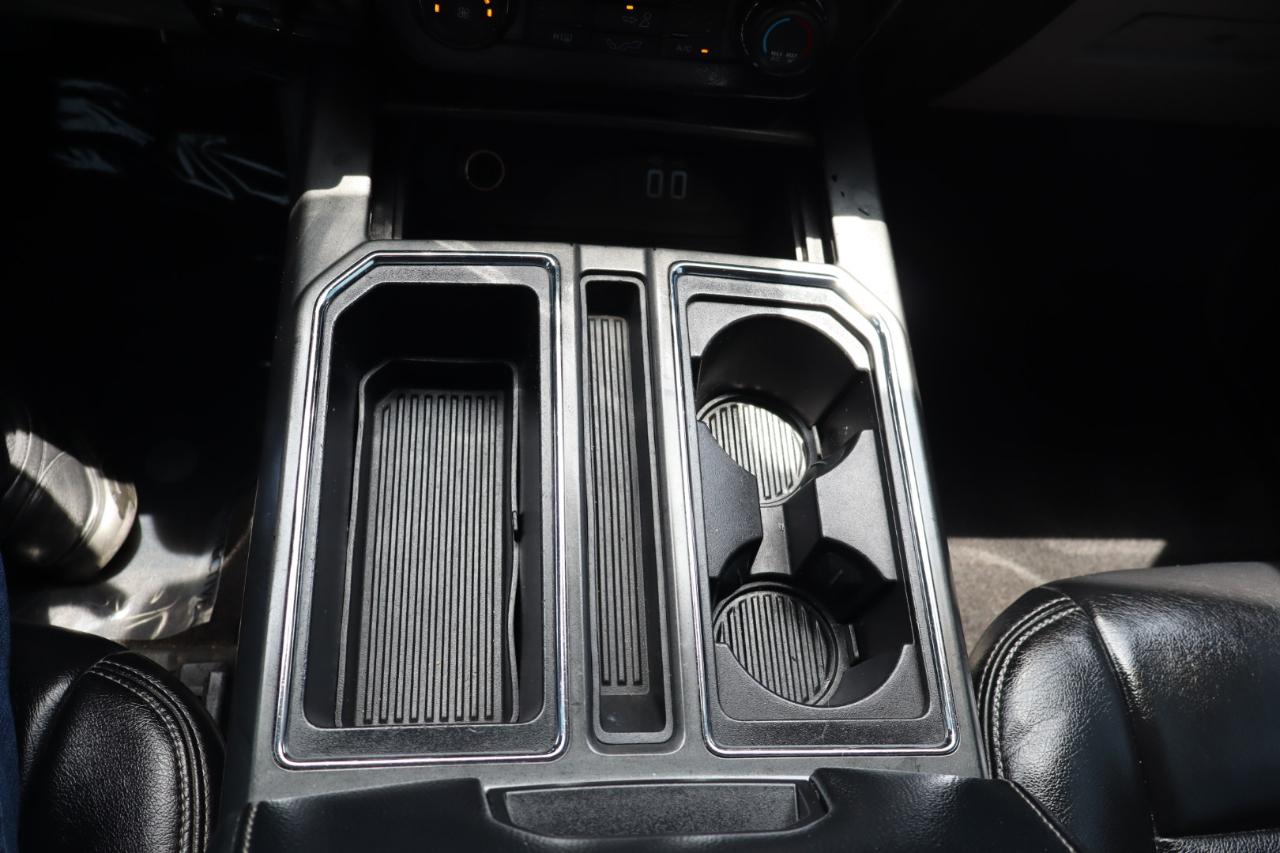 Ford F-150 4WD SuperCrew 150" Lariat 2016