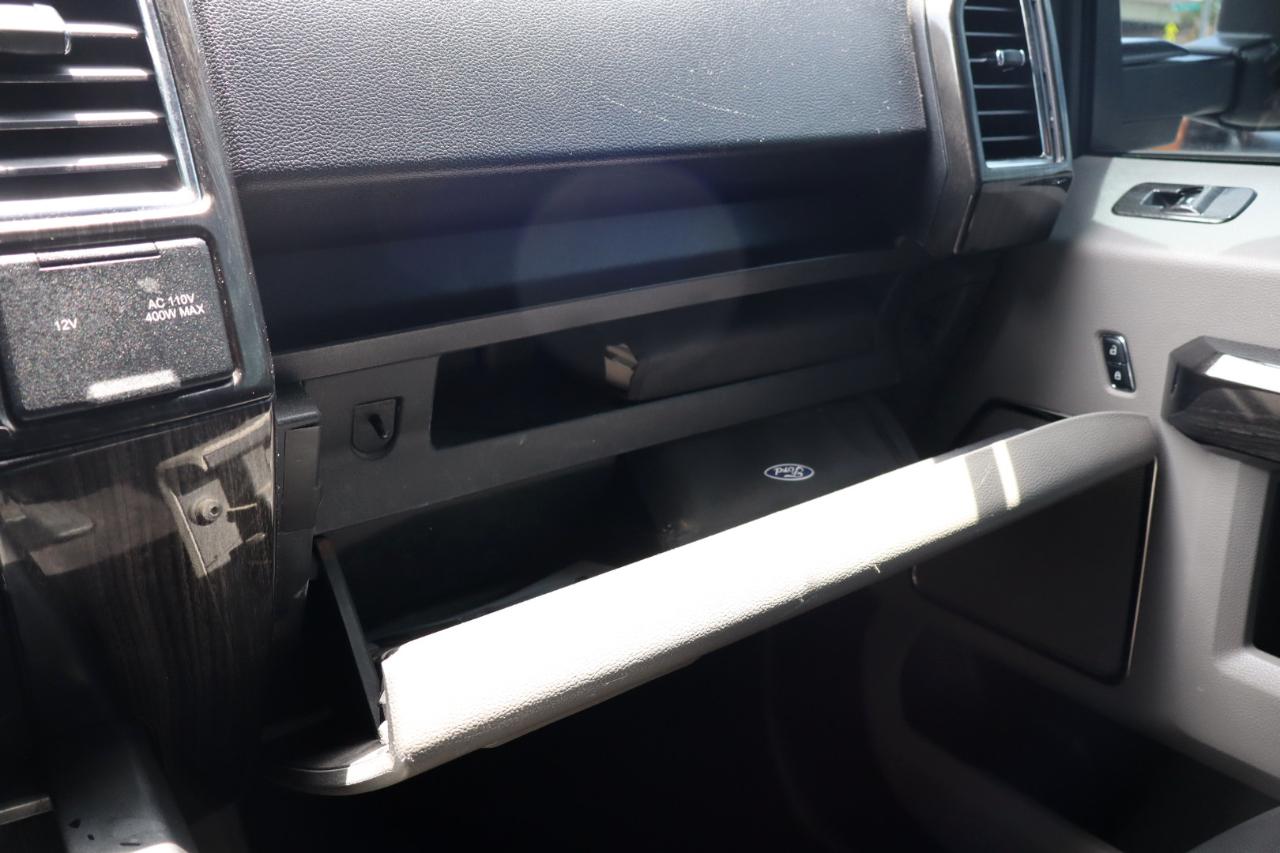 Ford F-150 4WD SuperCrew 150" Lariat 2016