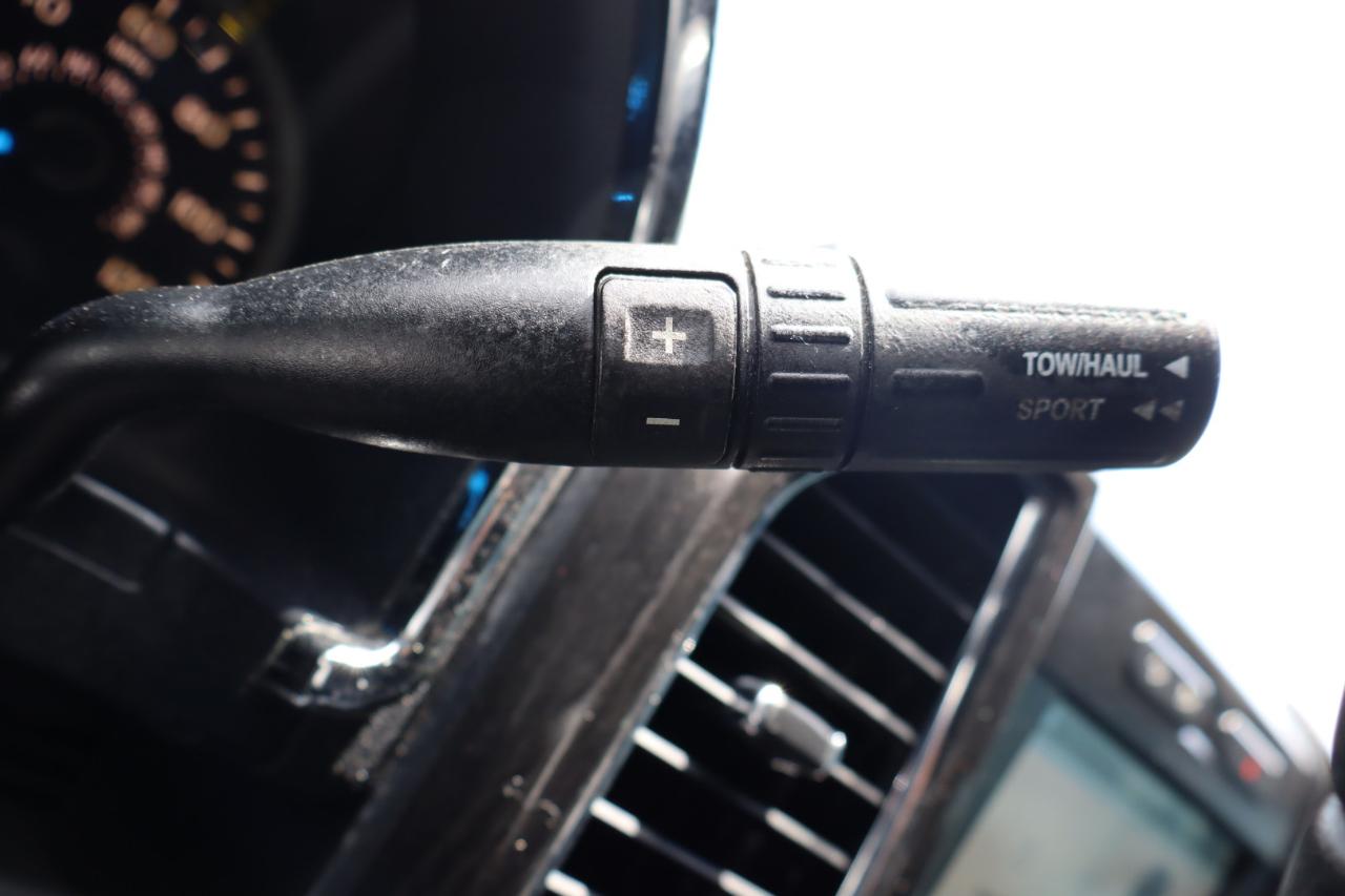 Ford F-150 4WD SuperCrew 150" Lariat 2016