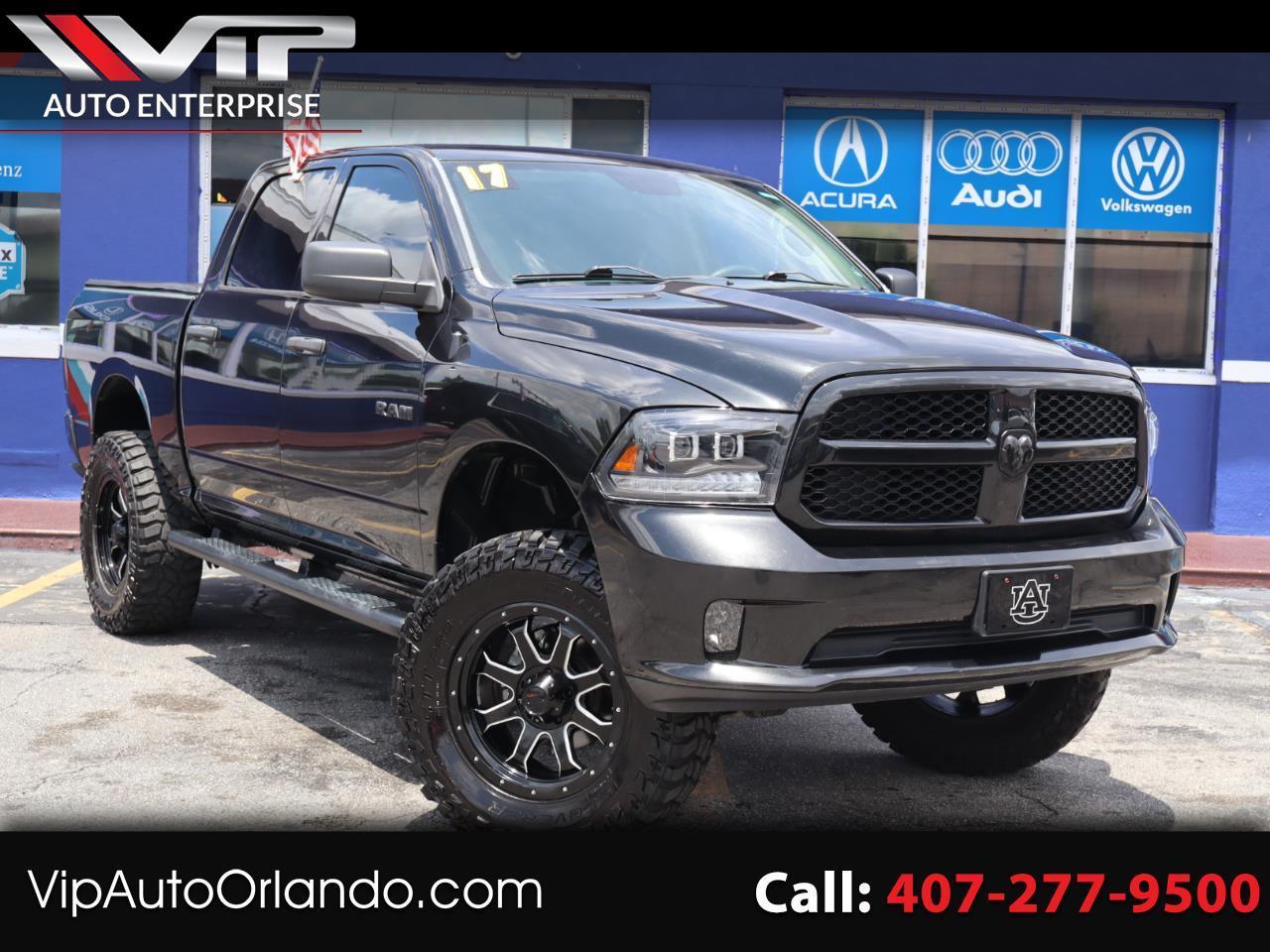 RAM 1500 Express 4x4 Crew Cab 5'7" Box 2017