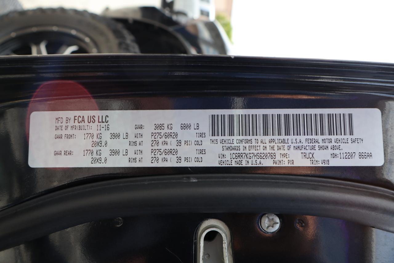 RAM 1500 Express 4x4 Crew Cab 5'7" Box 2017