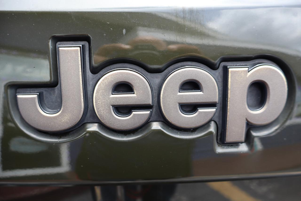 Jeep Grand Cherokee 4WD 4dr Limited 75th Anniversary 2016