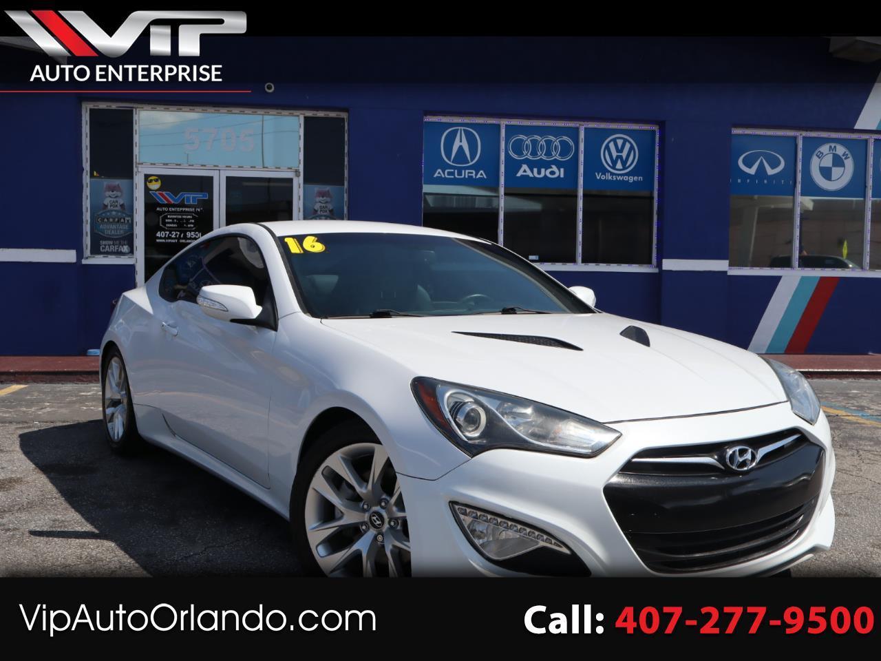 Hyundai Genesis Coupe 2dr 3.8L Man Base w/Gray Seats 2016