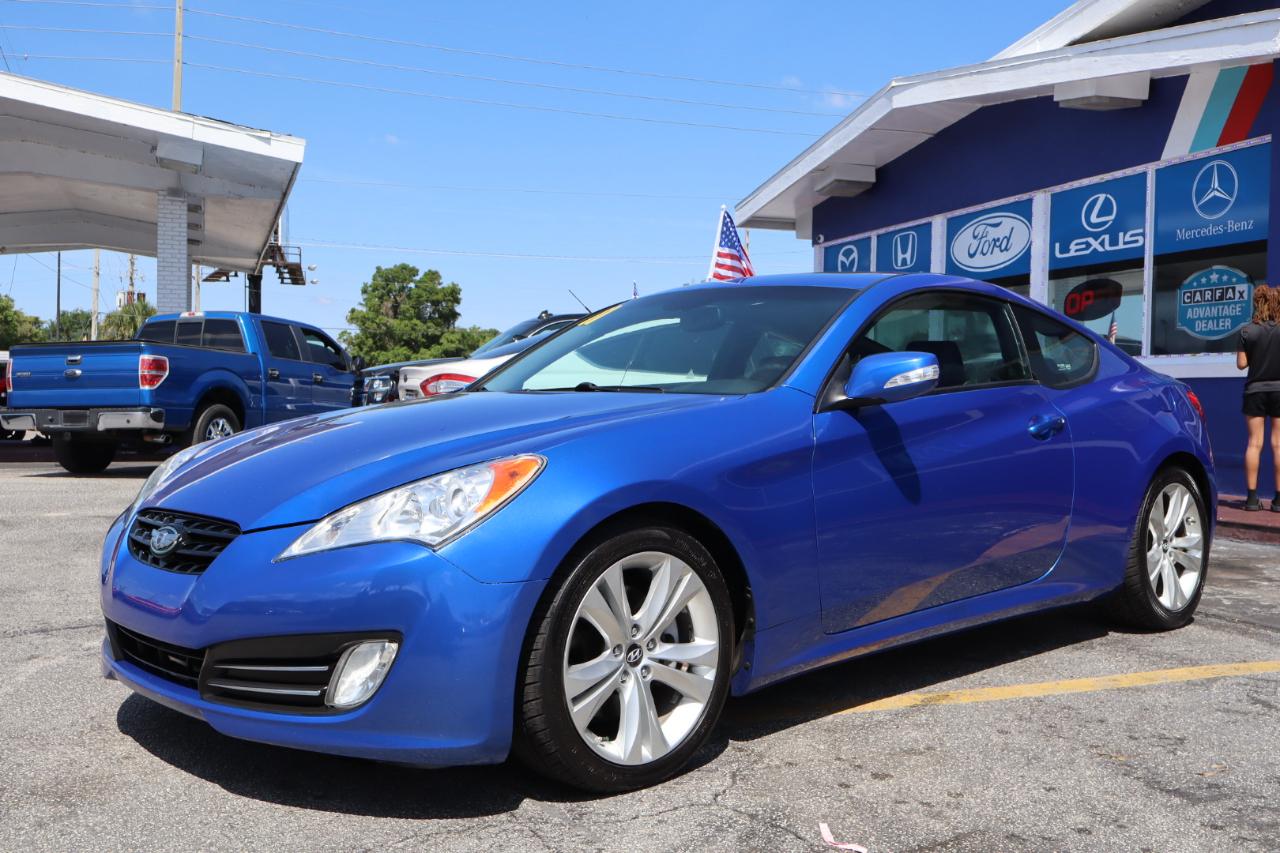 Hyundai Genesis Coupe 2dr 3.8L Auto Grand Touring w/Blk Lth 2011