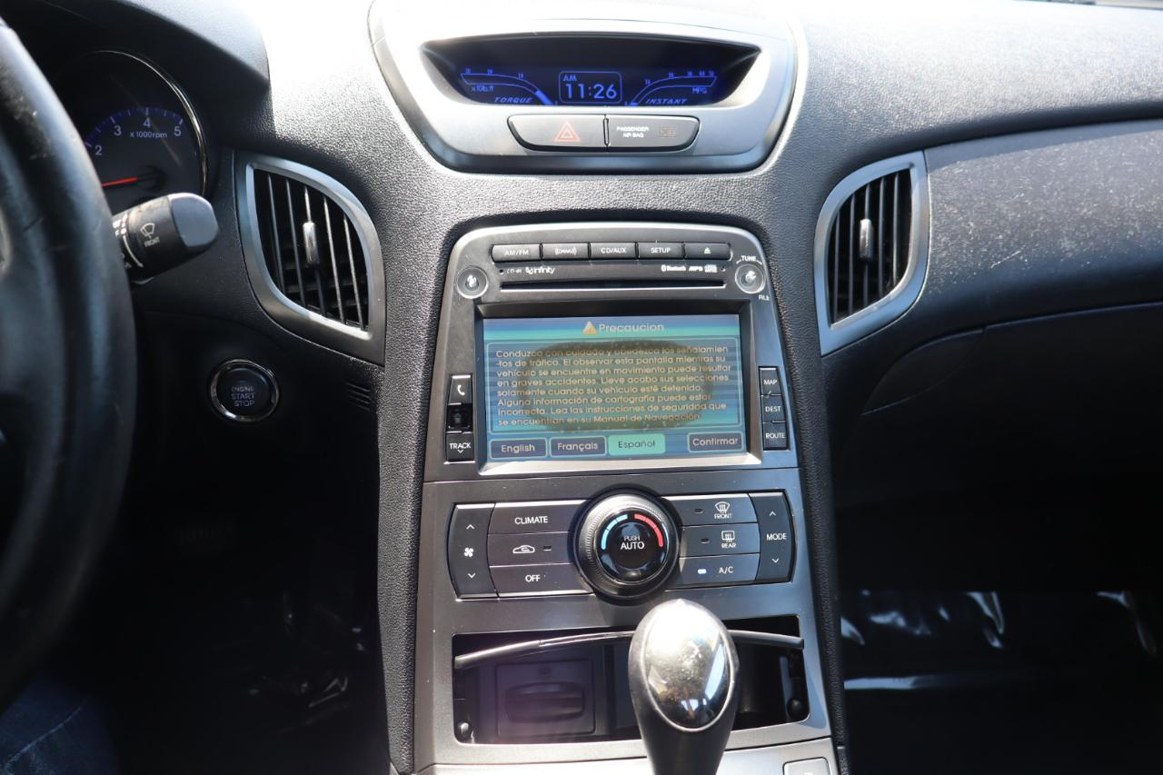 Hyundai Genesis Coupe 2dr 3.8L Auto Grand Touring w/Blk Lth 2011