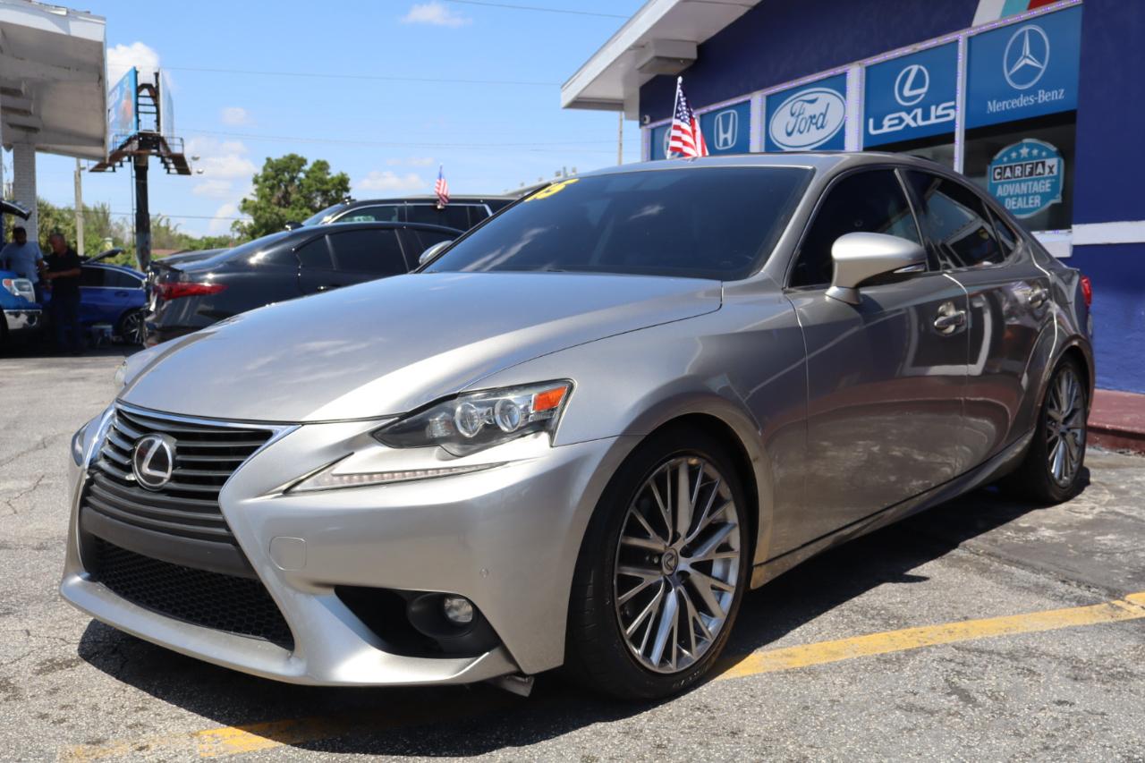 Lexus IS 250 4dr Sport Sdn RWD 2015