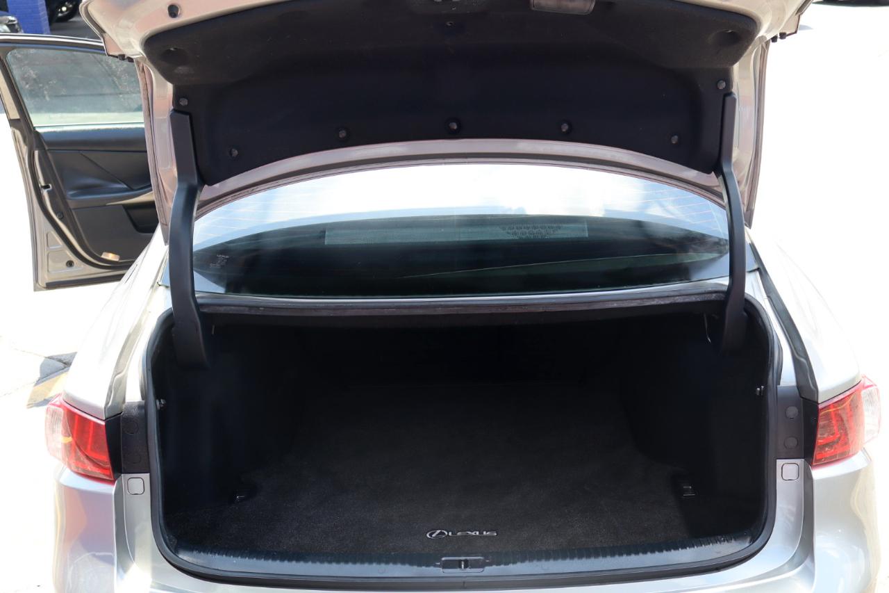 Lexus IS 250 4dr Sport Sdn RWD 2015