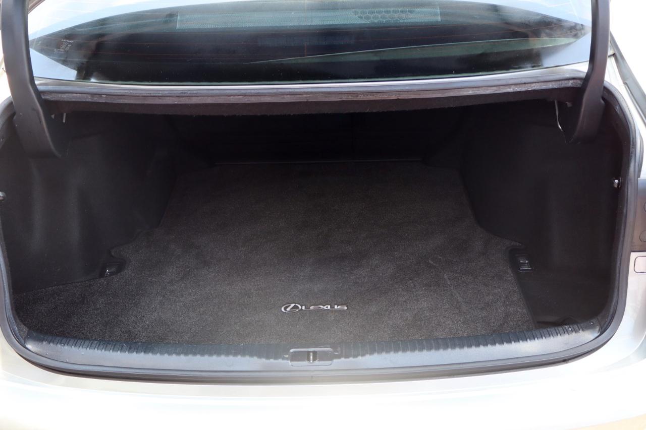 Lexus IS 250 4dr Sport Sdn RWD 2015