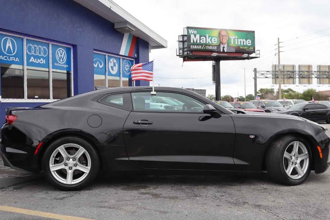 Chevrolet Camaro 2dr Cpe 1LT 2019