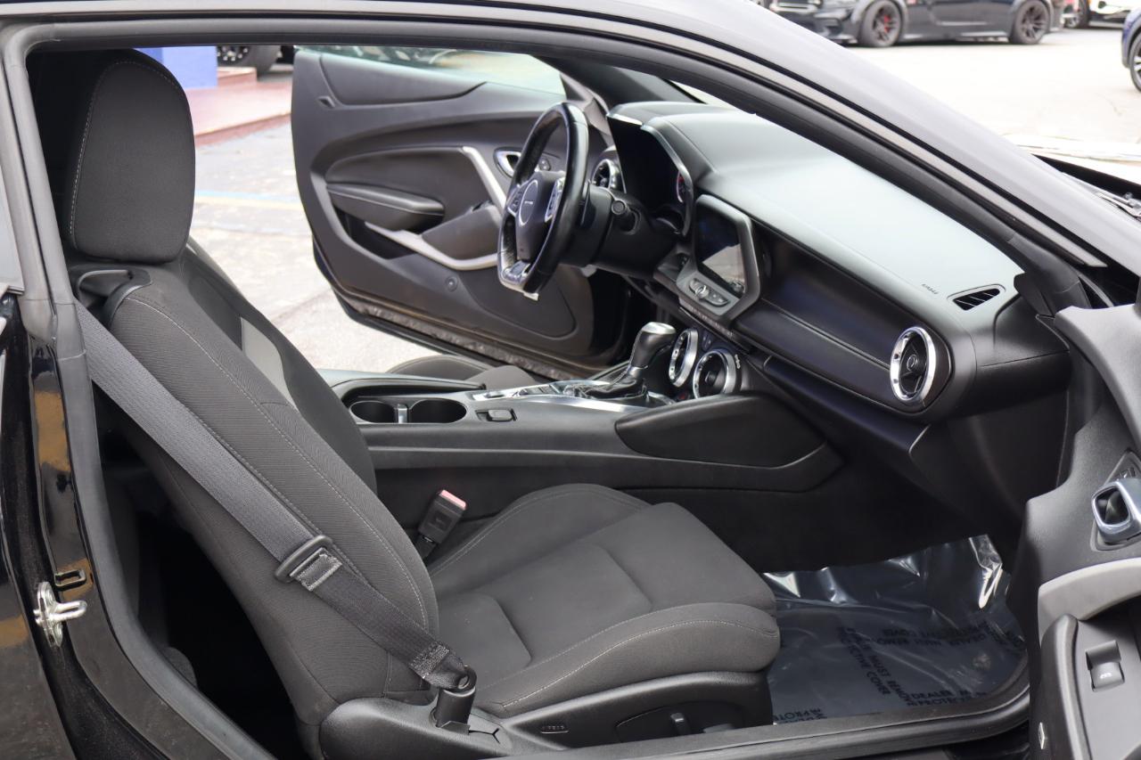 Chevrolet Camaro 2dr Cpe 1LT 2019
