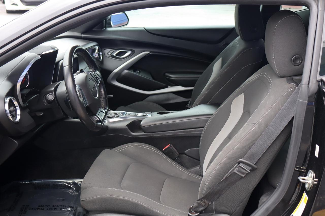 Chevrolet Camaro 2dr Cpe 1LT 2019