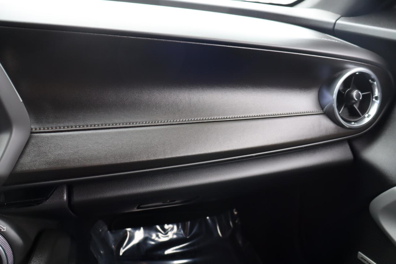 Chevrolet Camaro 2dr Cpe 1LT 2019