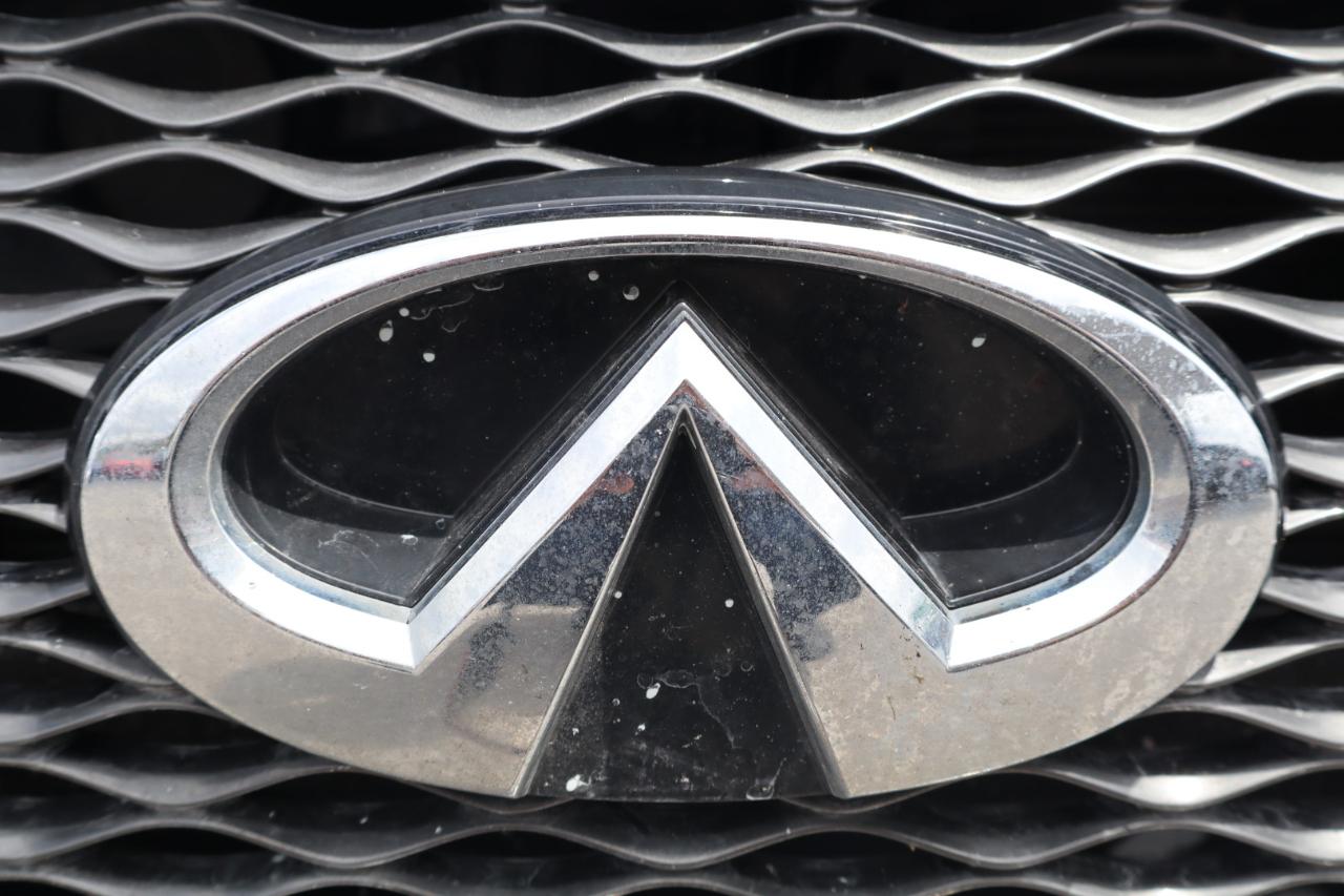 Infiniti Q50 4dr Sdn 3.0t Premium AWD 2016