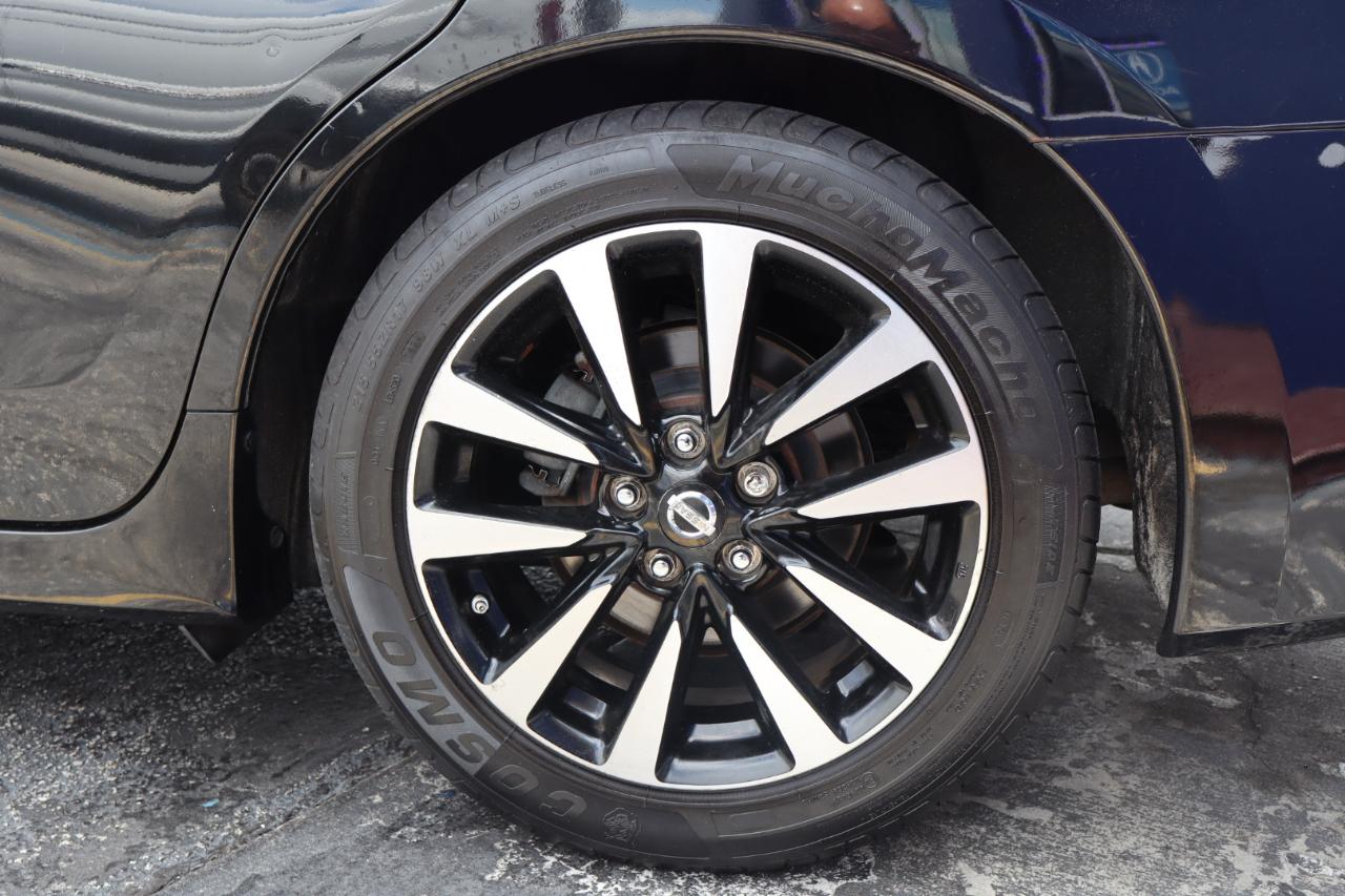 Nissan Altima 2.5 SV Sedan 2018