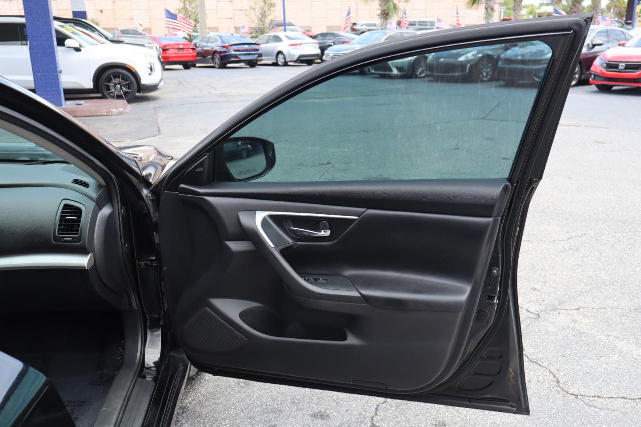 Nissan Altima 2.5 SV Sedan 2018