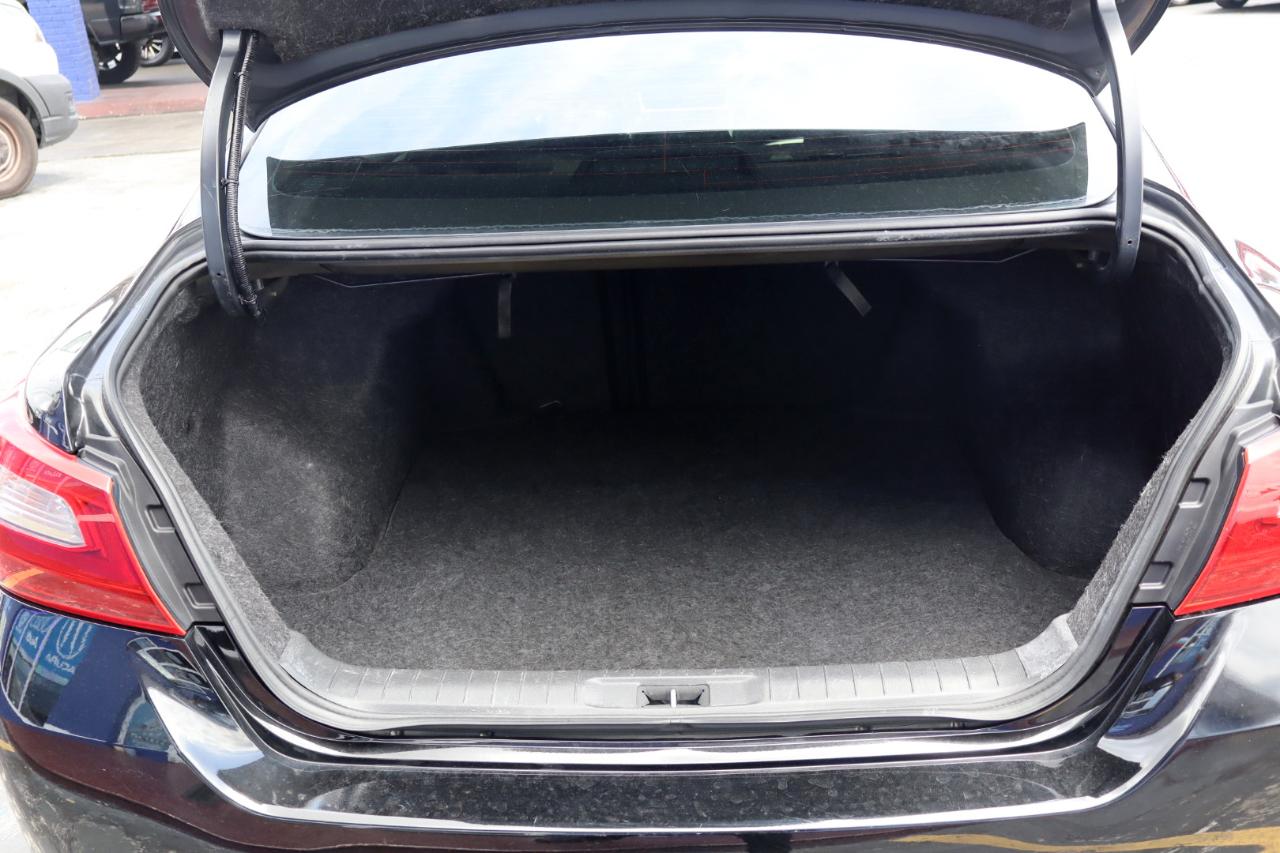 Nissan Altima 2.5 SV Sedan 2018