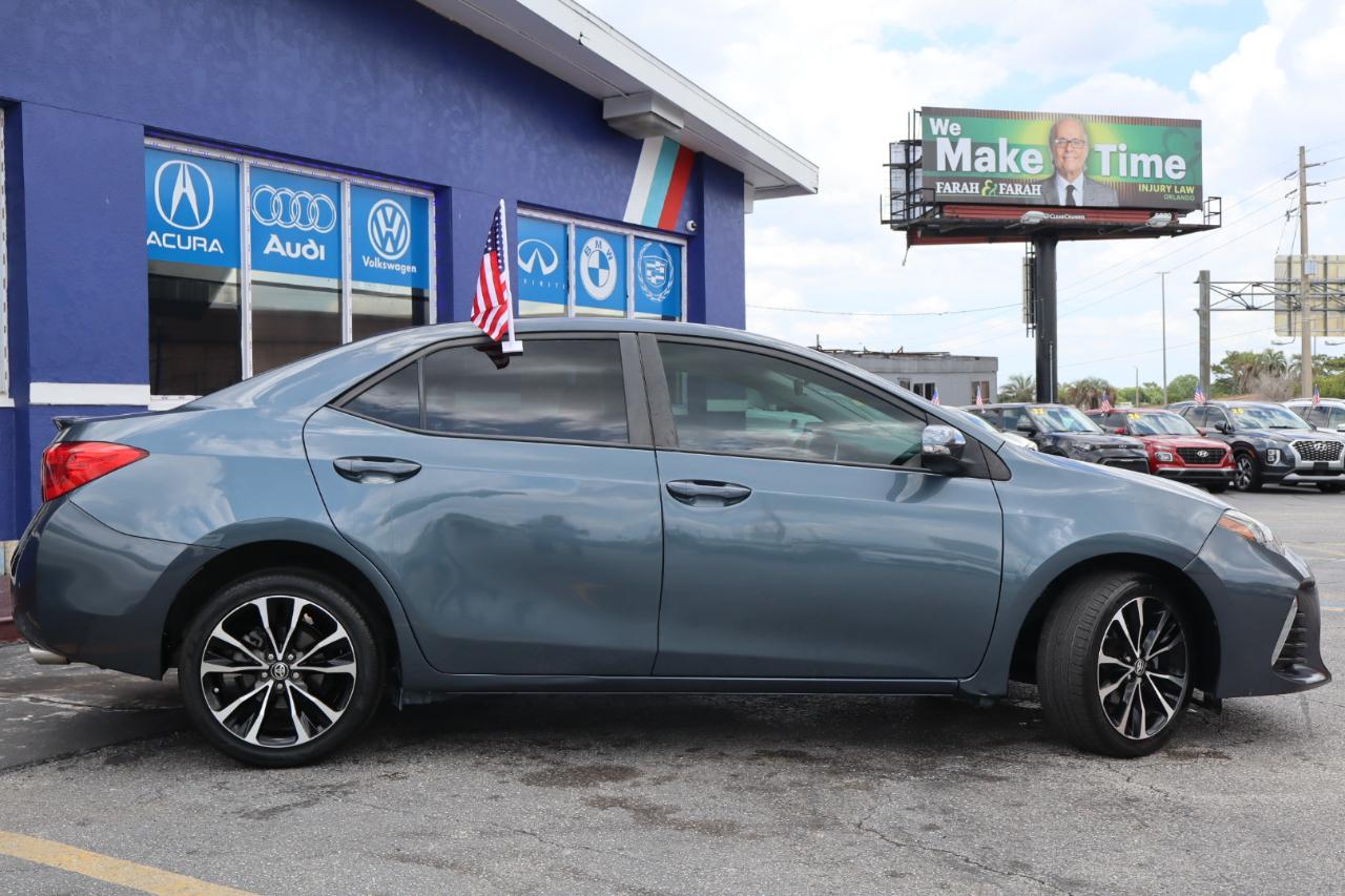 Toyota Corolla XLE CVT (Natl) 2019