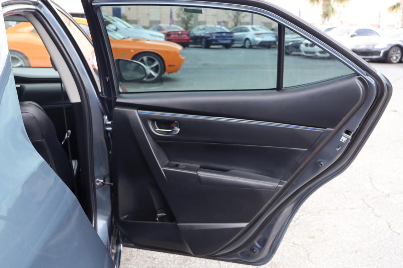 Toyota Corolla XLE CVT (Natl) 2019