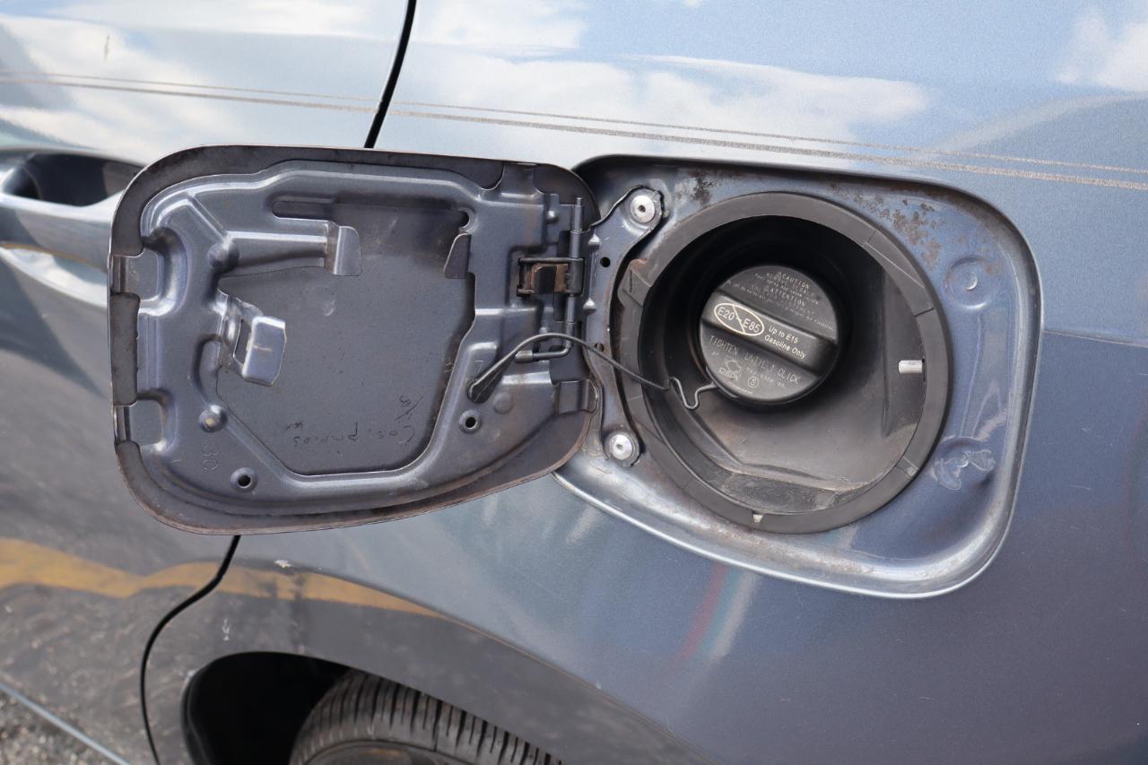 Toyota Corolla XLE CVT (Natl) 2019