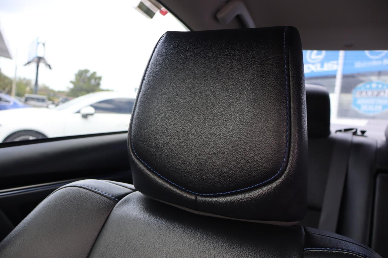 Toyota Corolla XLE CVT (Natl) 2019
