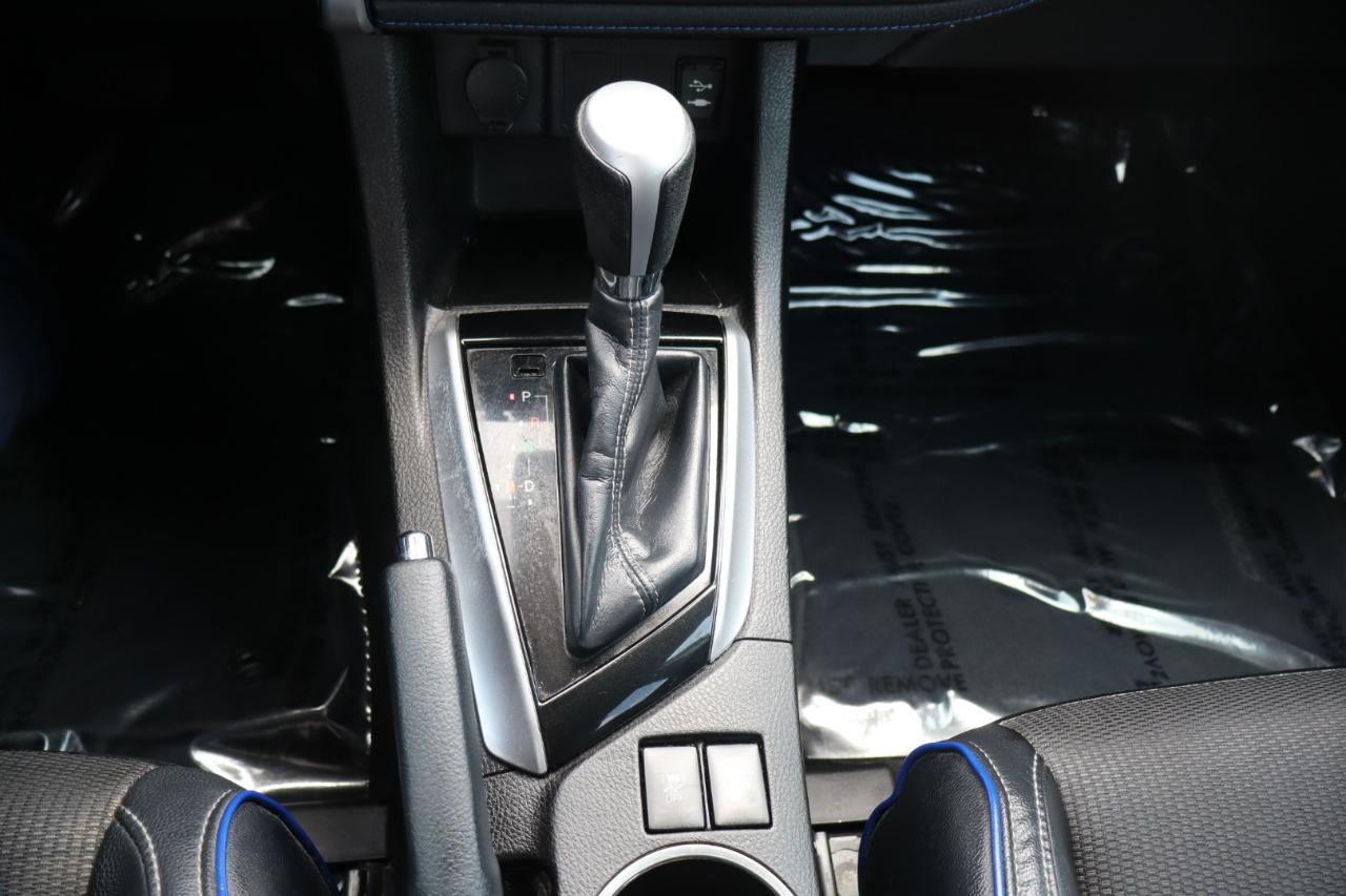 Toyota Corolla XLE CVT (Natl) 2019