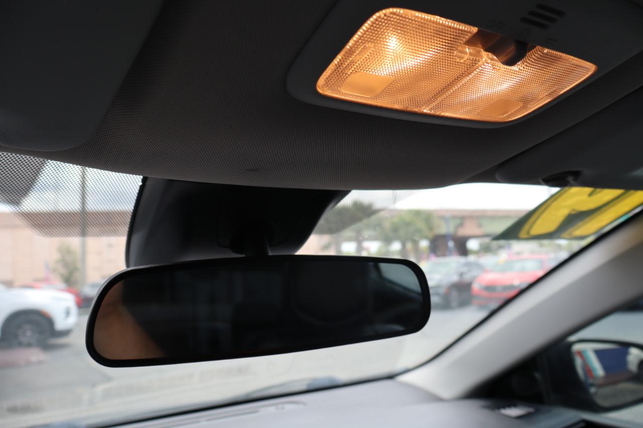 Toyota Corolla XLE CVT (Natl) 2019